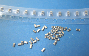 �����NƬ���U�zSMD0805��1206��1210��1812��