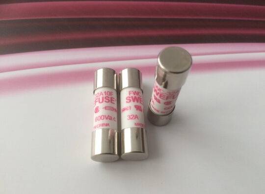 fwc-32A10F 32A 600V 10*38���U(xi��n)�z��